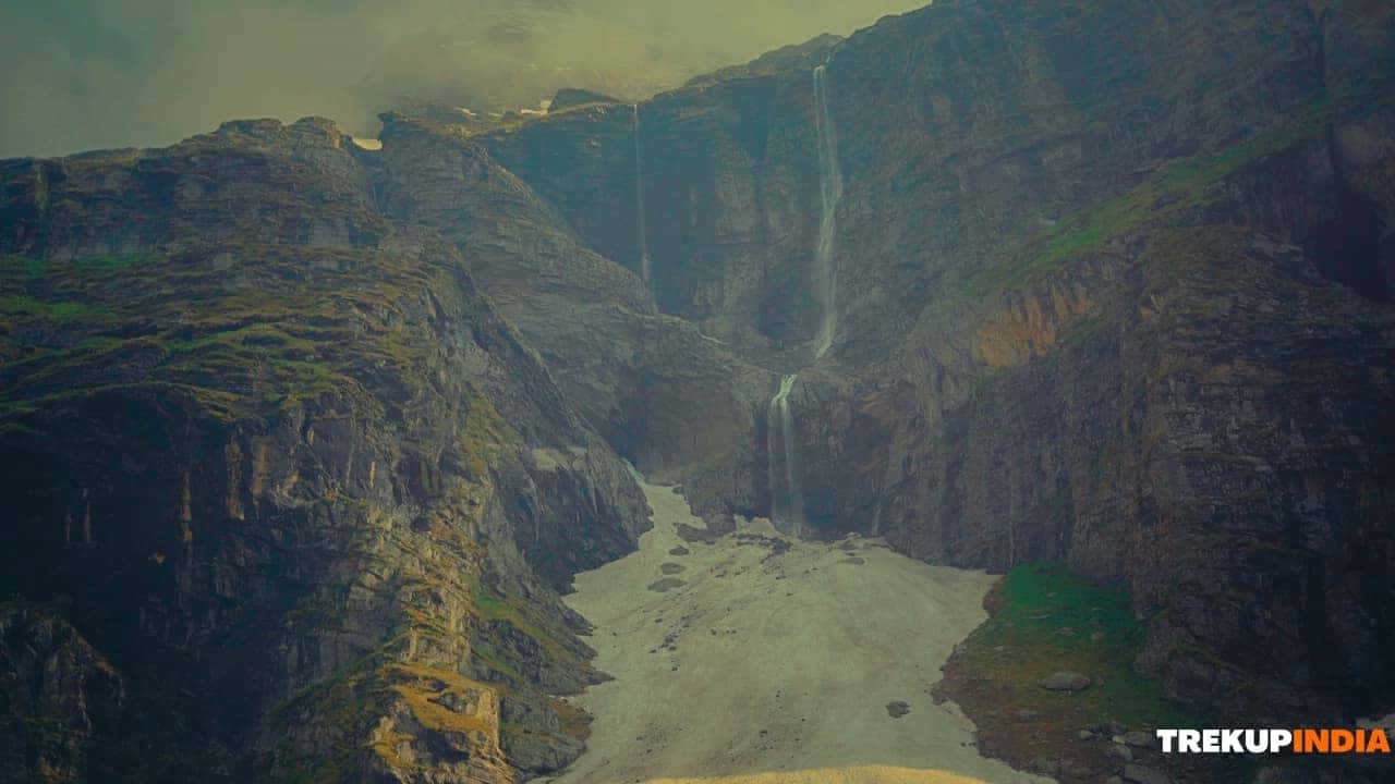 Hampta Pass Trek Experience – A Night Under the Stars and the Unexpected