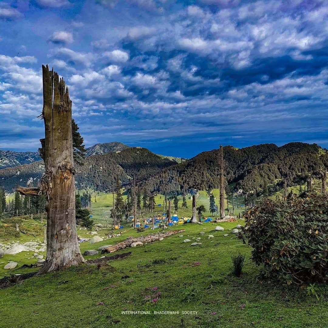 Himalayan Trekking Meditation for Healing and Peace | Mindful Treks in the Himalayas