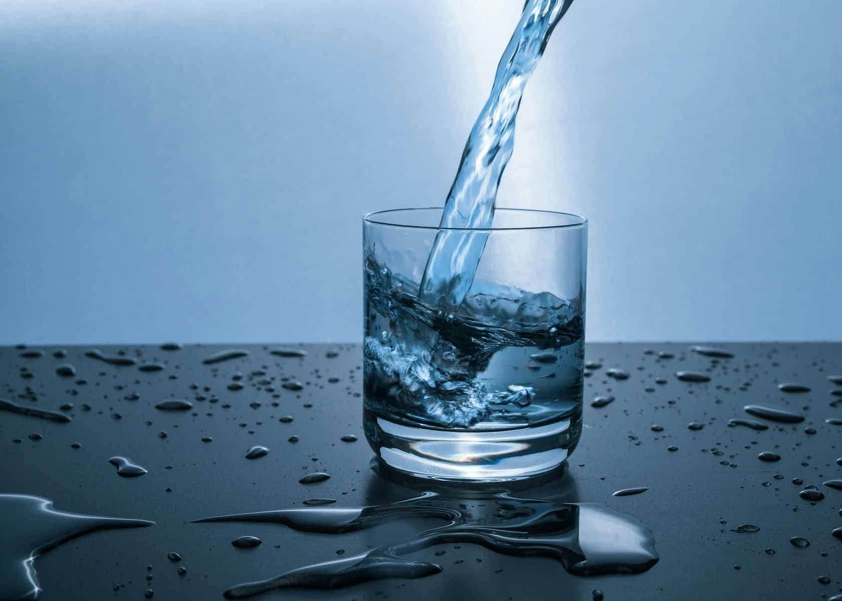 Why Drinking Water Is Important On Trek?