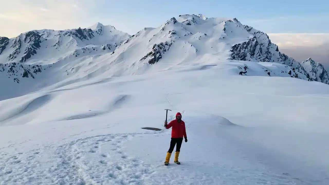 Sar Pass Trek: A Stunning Journey Through Forest and Peaks