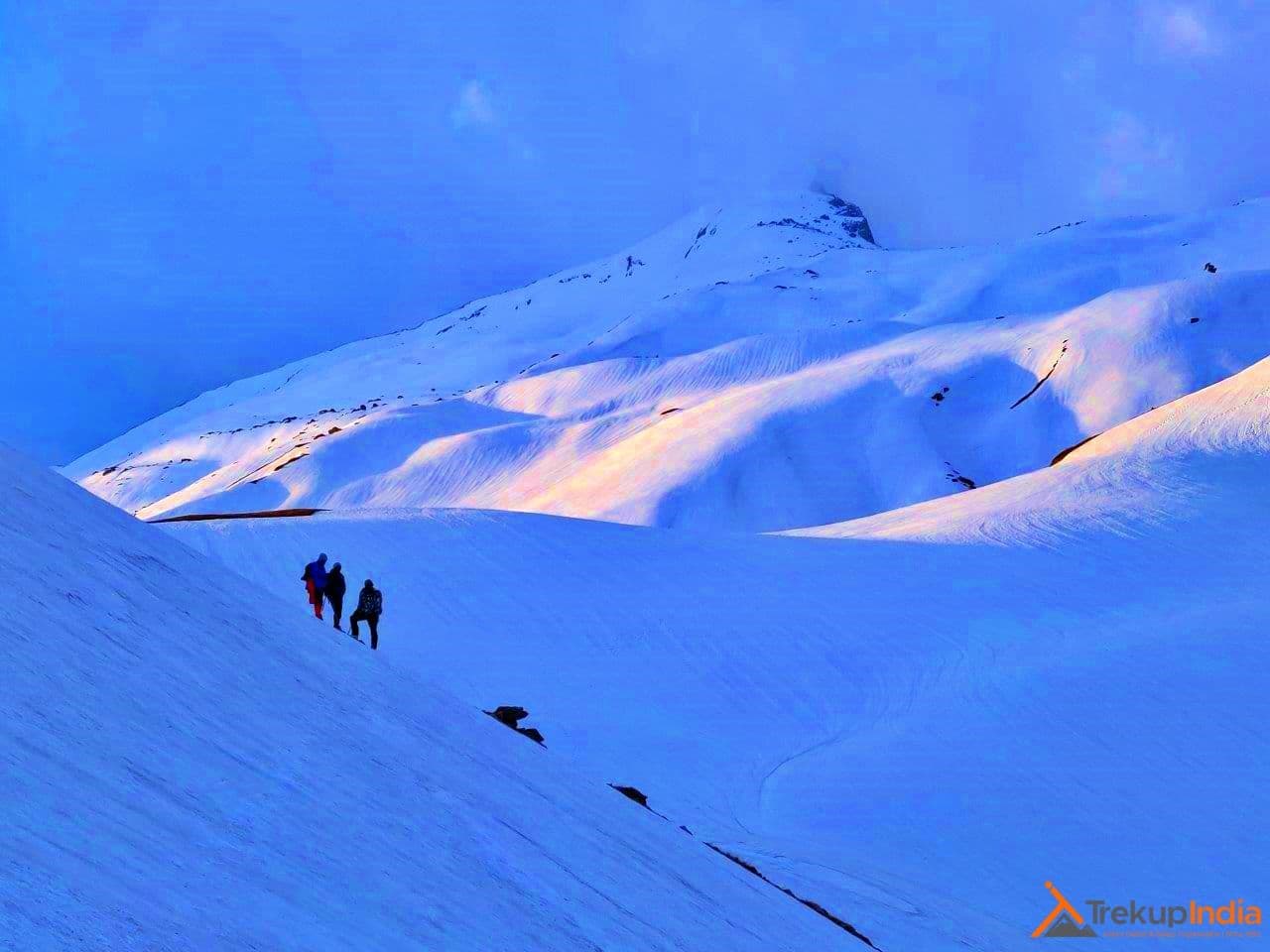 Crossing Snow Patches & Moraines Safely: Himalayan Trekking Tips