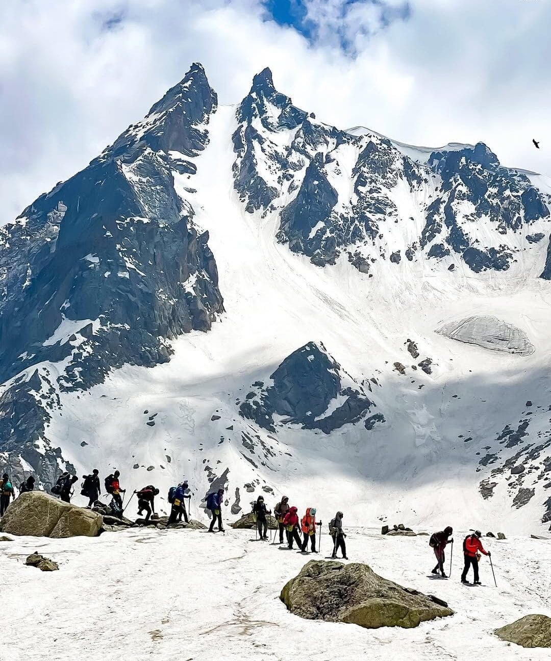 hampta_pass_trek-2-1-e1749102050543 hampta_pass_trek-2-1-e1749102050543