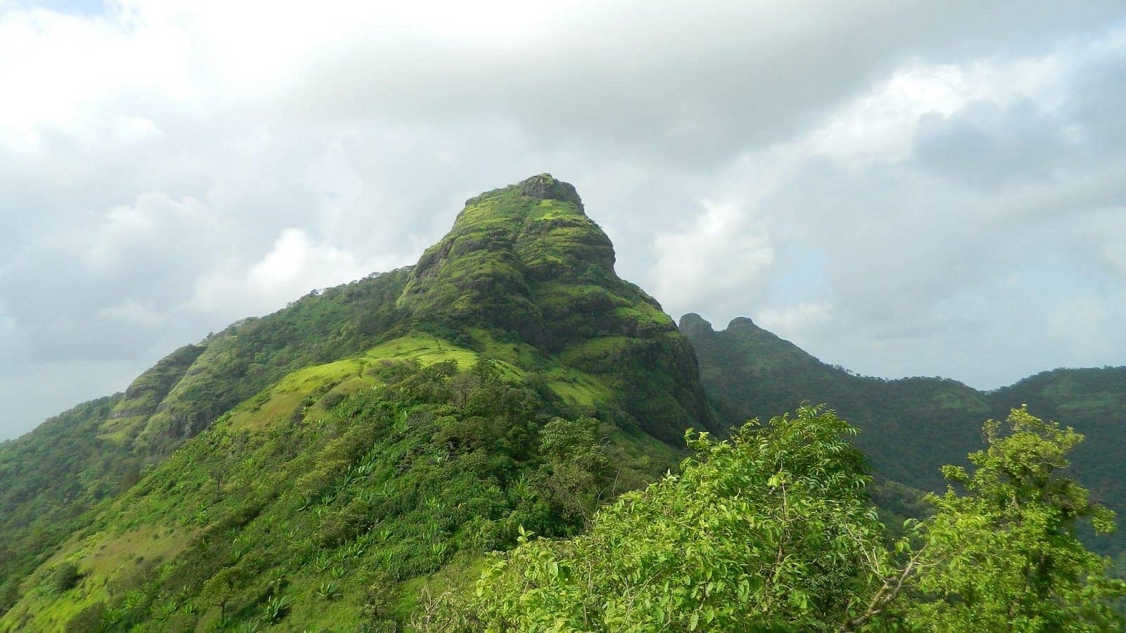 Takmak Fort Trek Takmak Fort Trek