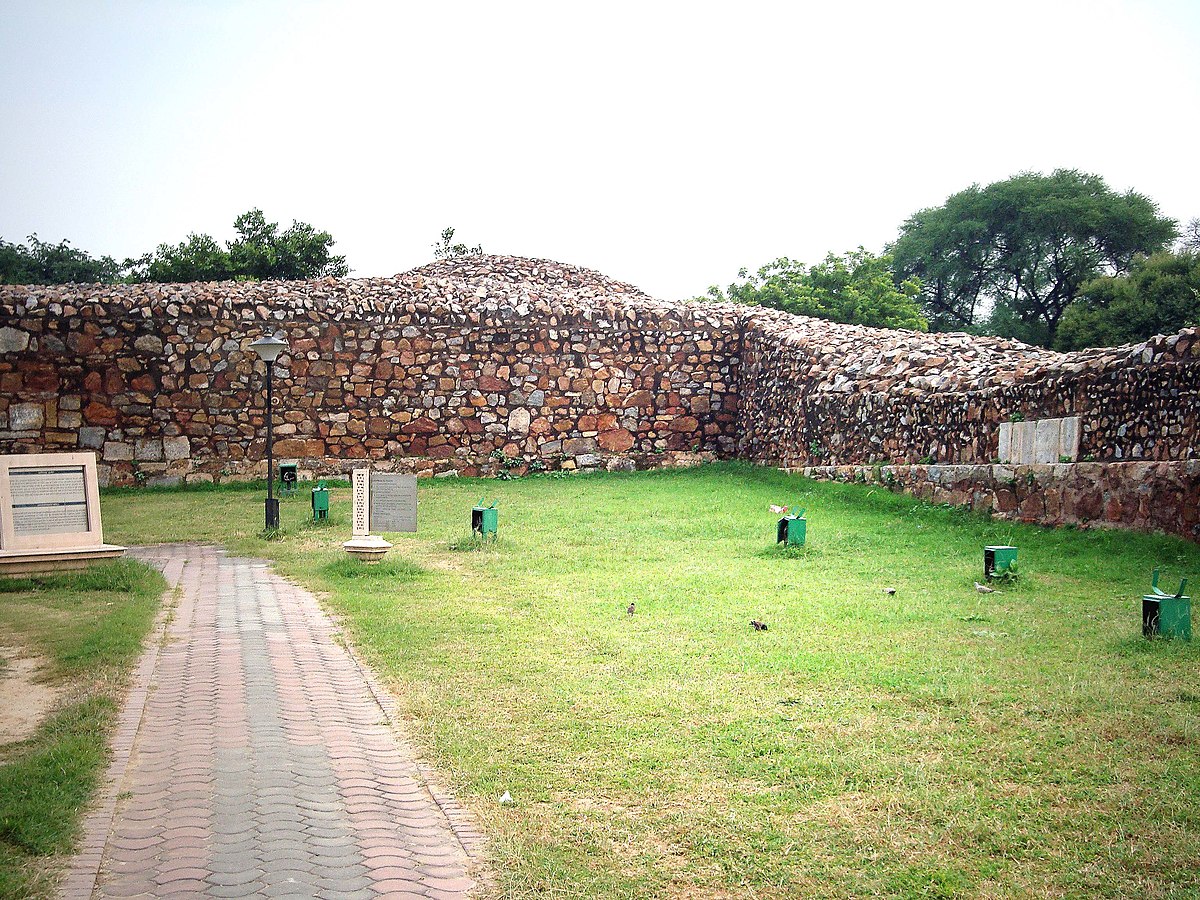 Qila Lal Kot Trek